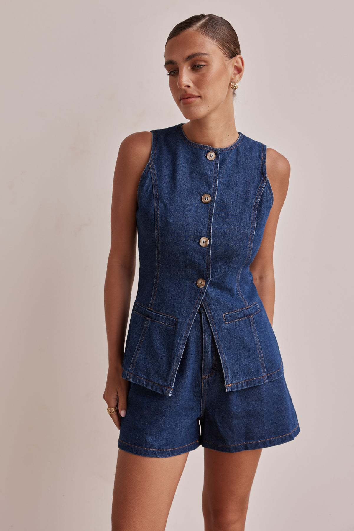 Spring/Summer Fashion Sleeveless Slim Waist Vest High-Waist Loose Denim Shorts Set